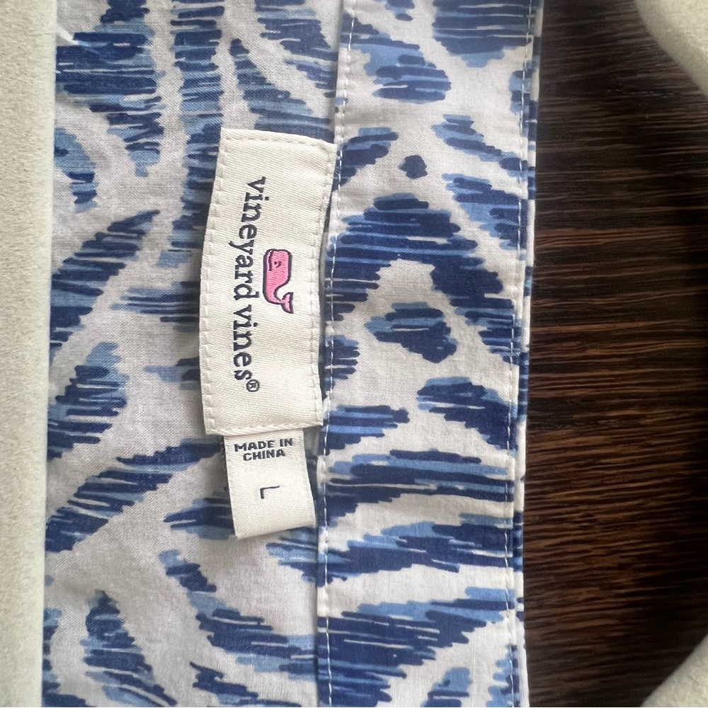 vineyard Vines coverup. size l. blue and white. perfect condition - Picture 4 of 4